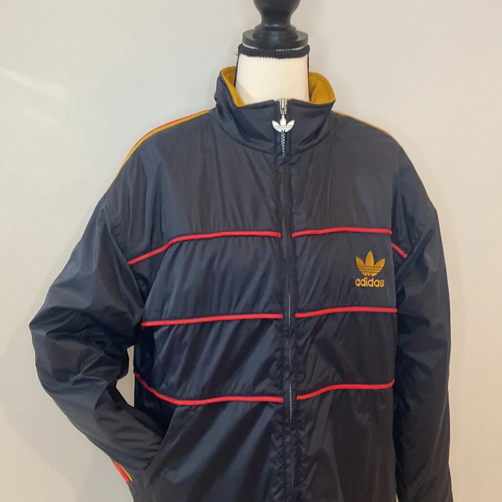 Vintage Unisex Adidas full zip winter puffer coat insulated winter rare